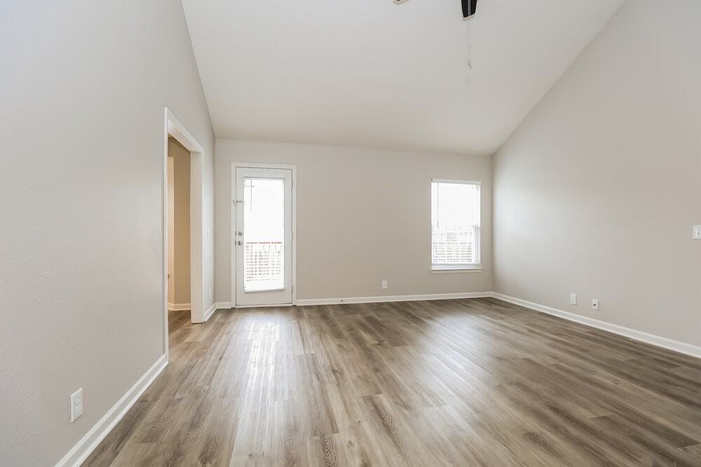 1114 Sima Shabat Ct - Photo 4 of 17