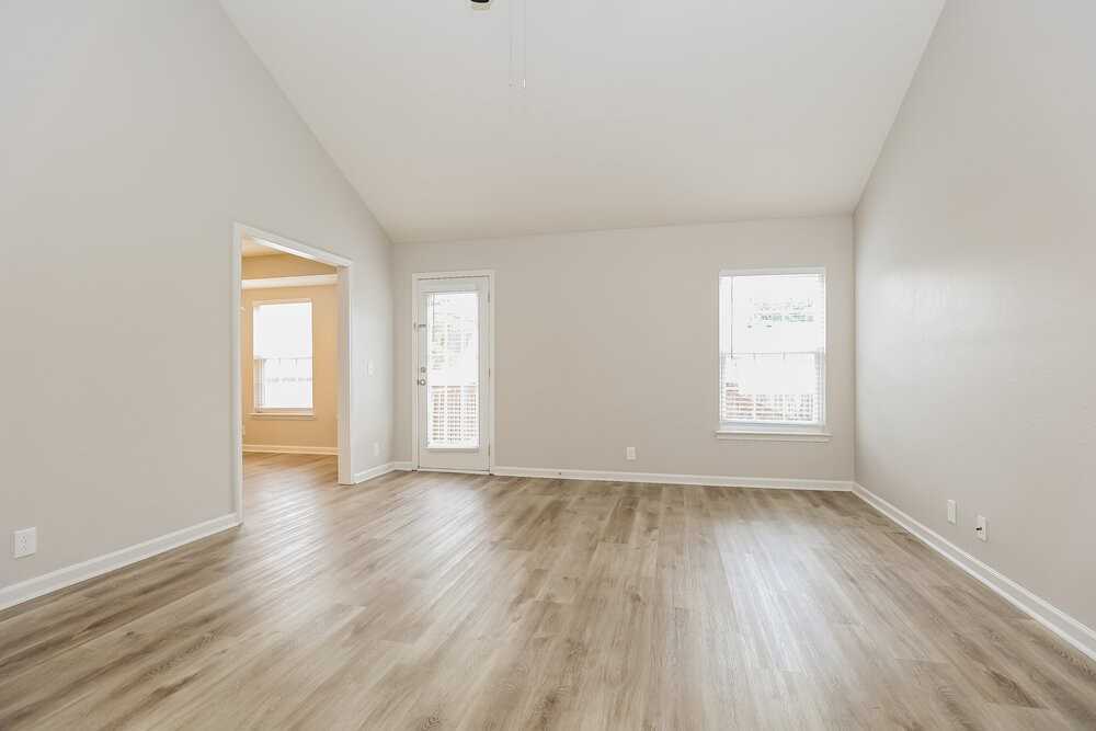 1114 Sima Shabat Ct - Photo 5 of 17