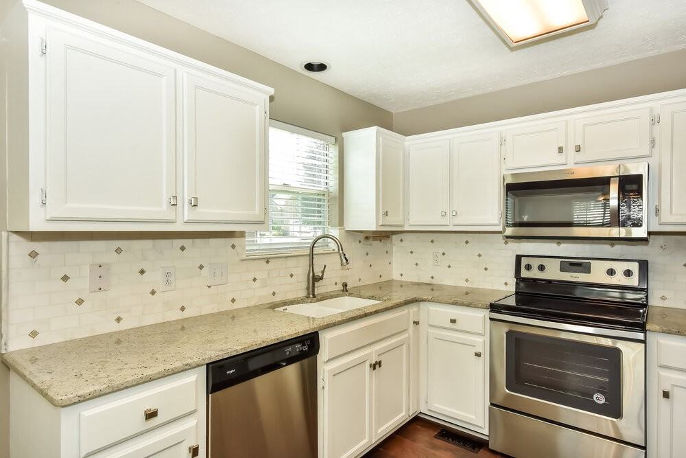 142 S Birchwood Dr - Photo 7 of 17