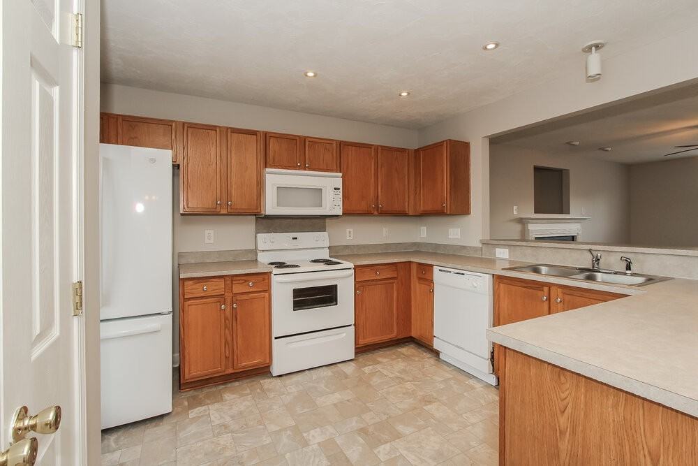 11325 Alvanley Hills Ct - Photo 7 of 16