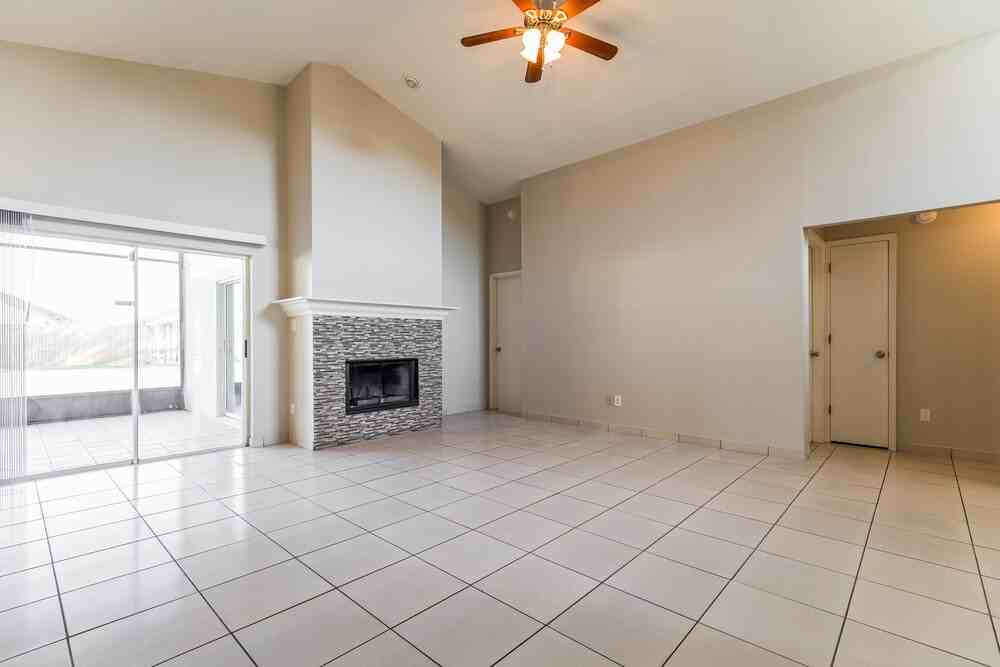 11831 Cranbourne Dr - Photo 5 of 16