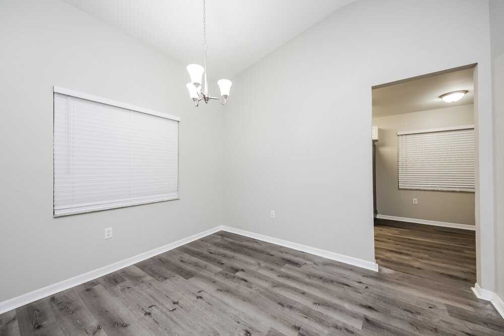 2928 Dana Ln - Photo 7 of 16