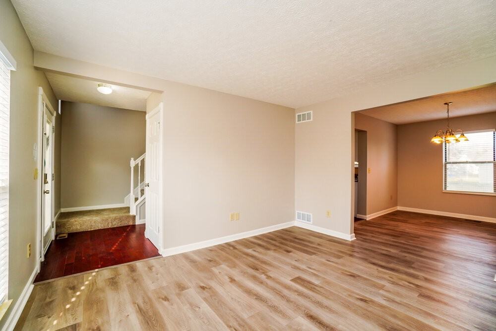 405 Hearthstone Dr - Photo 7 of 18