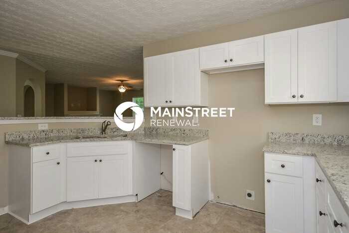 7641 Garnet Dr - Photo 5 of 15