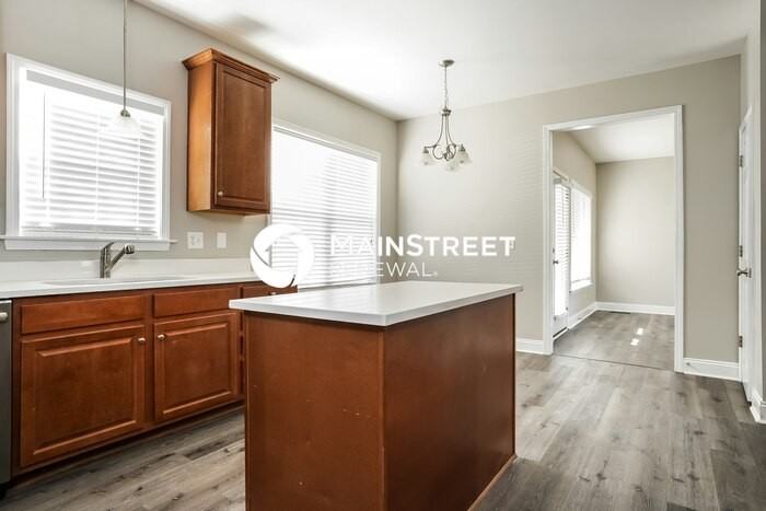 515 Barrette Ln - Photo 6 of 17