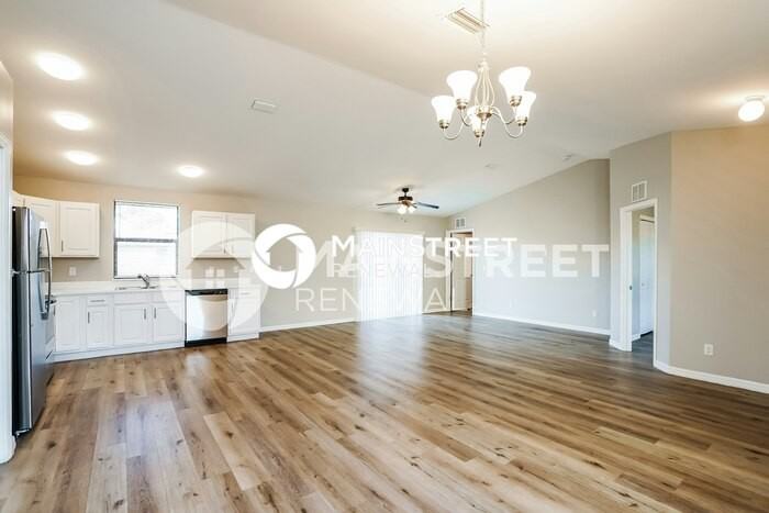 3800 34th St Sw - Photo 5 of 16