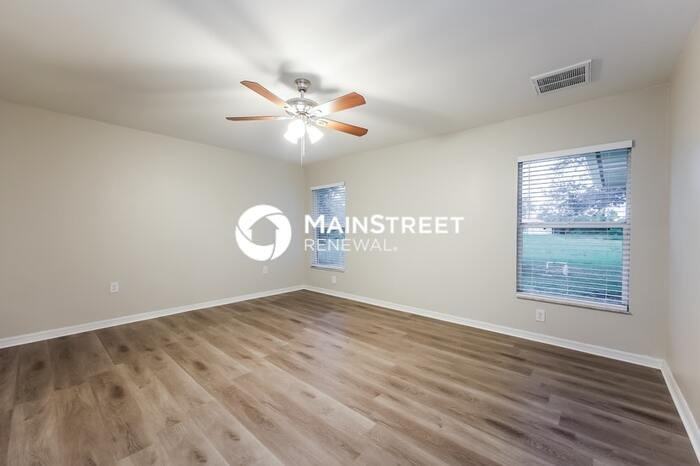 2904 Wanda Ave S - Photo 7 of 16