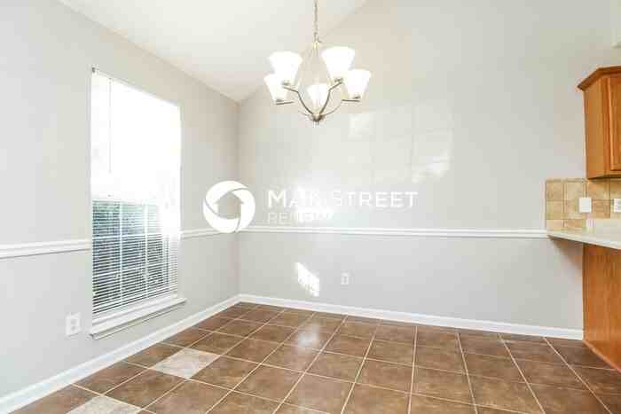 934 Lavergne Ln - Photo 6 of 17