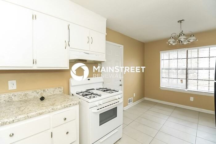 7025 Winkfield Pl - Photo 7 of 16