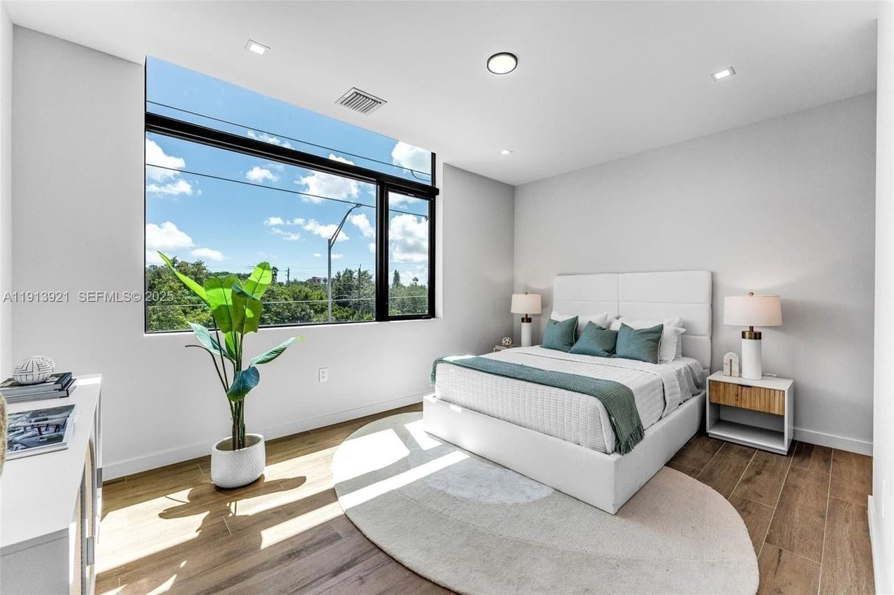 NE 61st St & NE 5th Ave - Photo 7 of 22