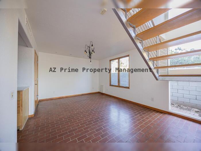 7110 N 7th Ave - Photo 7 of 25