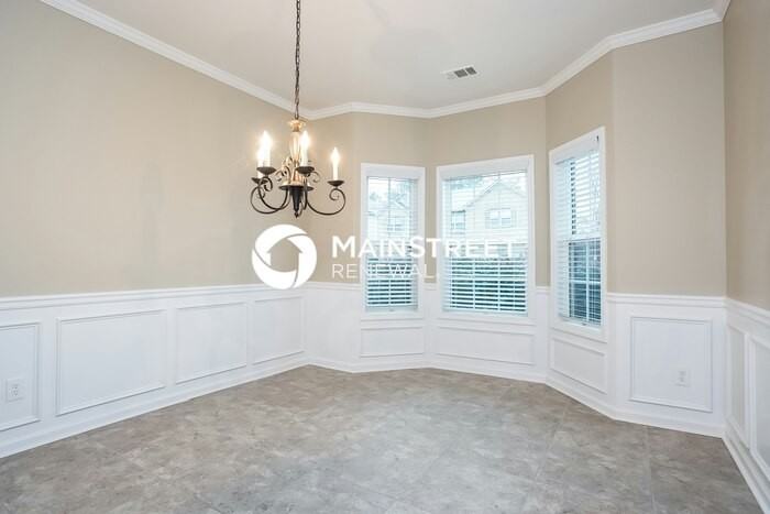 2729 Palmview Ct Sw - Photo 3 of 15