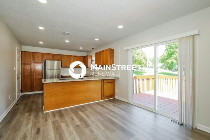 205 Bell Dr - Photo 5 of 16