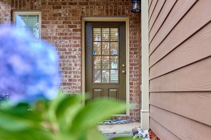 3351 Archgate Ct - Photo 3 of 36