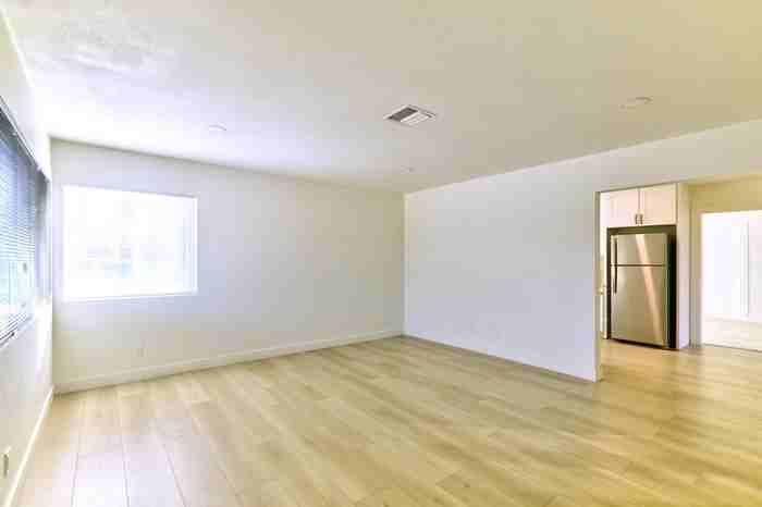 1021 Marion Ave #1 - Photo 5 of 13