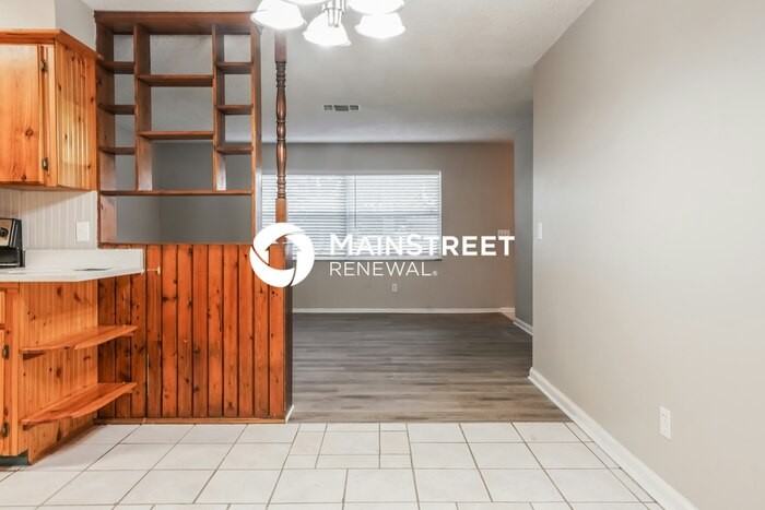 1010 N Lavon Ave - Photo 6 of 16