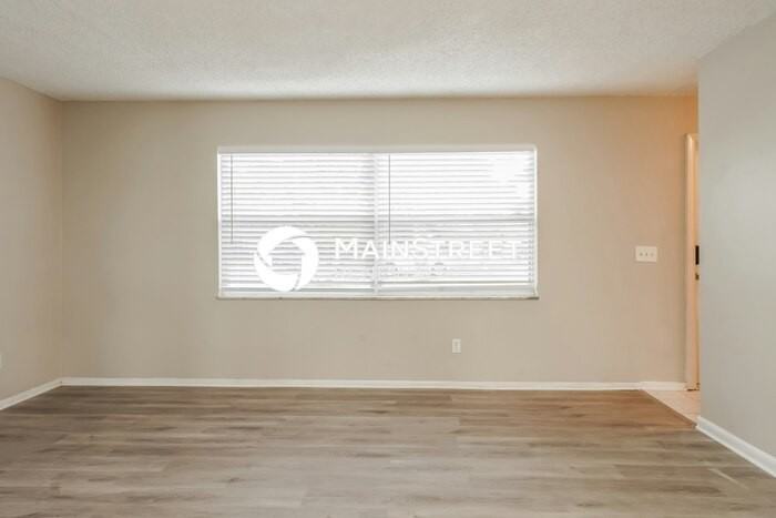 1010 N Lavon Ave - Photo 7 of 16