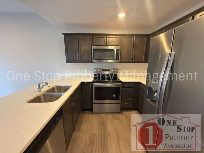 330 N 6th Ter - Photo 6 of 20