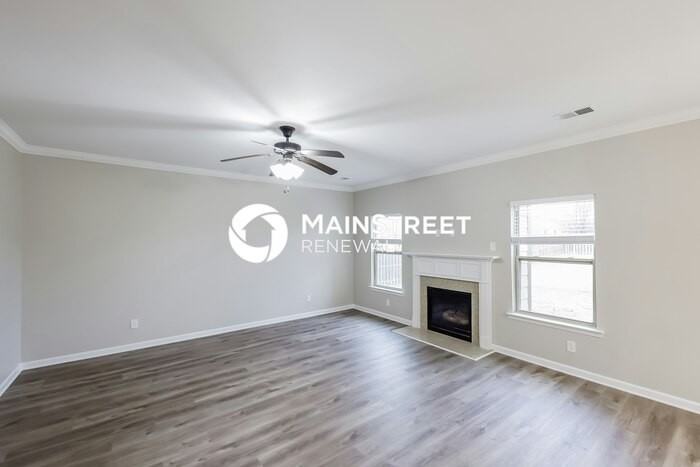 200 Addison Dr - Photo 5 of 17