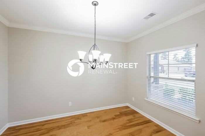 200 Addison Dr - Photo 7 of 17