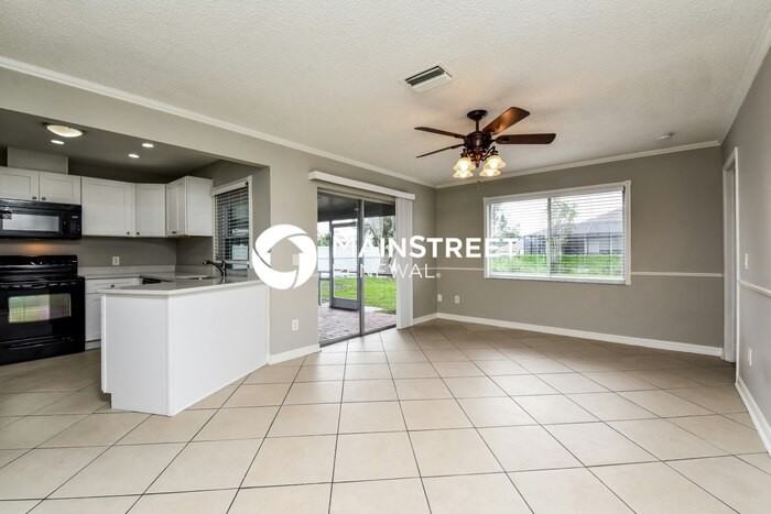 1122 Se 17th St - Photo 6 of 16