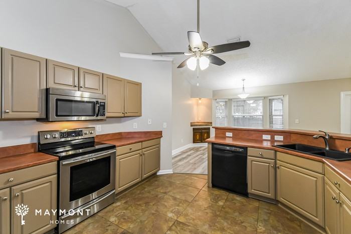 305 Tara Glenn Ln - Photo 6 of 11