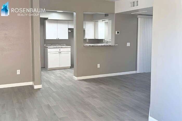 2145 N Bell Ave - Photo 2 of 9