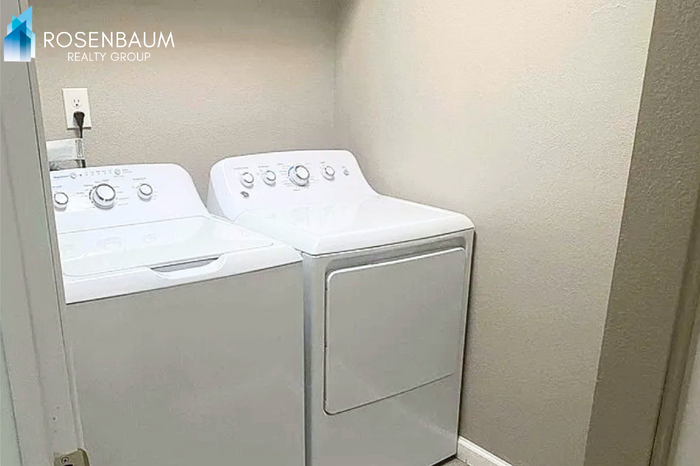 2145 N Bell Ave - Photo 6 of 9