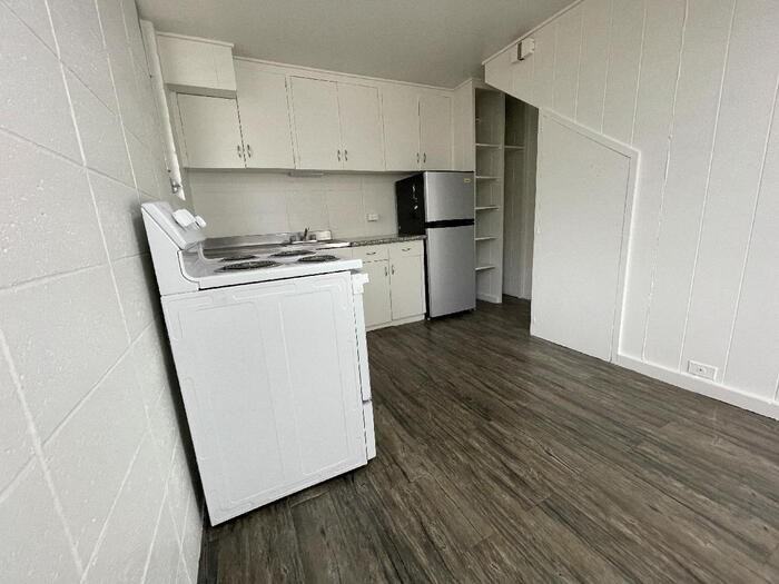 1259 Matlock Ave #3 - Photo 2 of 5