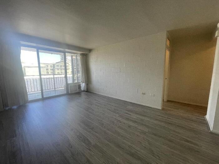 1415 Victoria St #410 - Photo 5 of 5