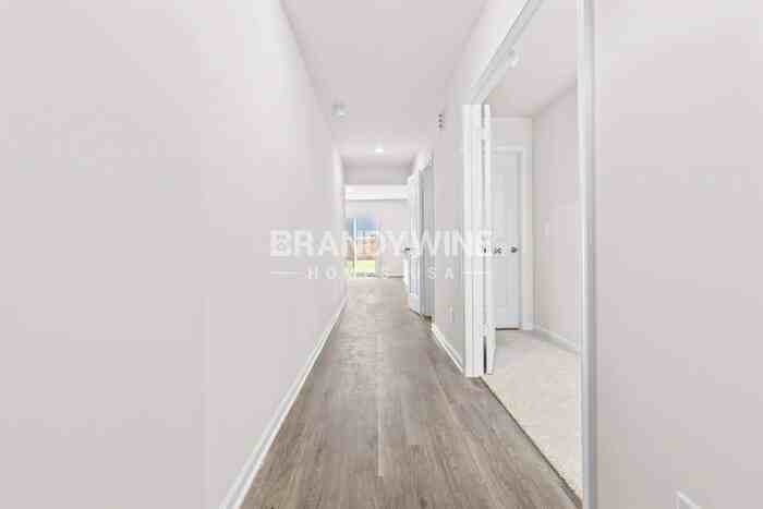 979 Hayston Way - Photo 2 of 43