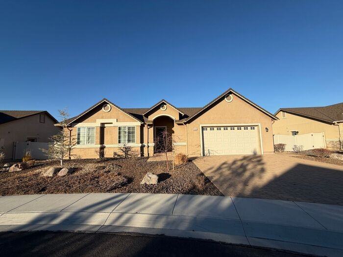 2485 Makenna Dr - Photo 2 of 31