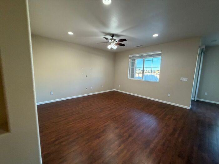 2485 Makenna Dr - Photo 5 of 31