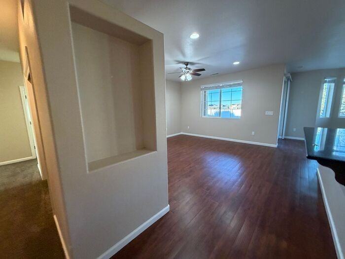 2485 Makenna Dr - Photo 6 of 31