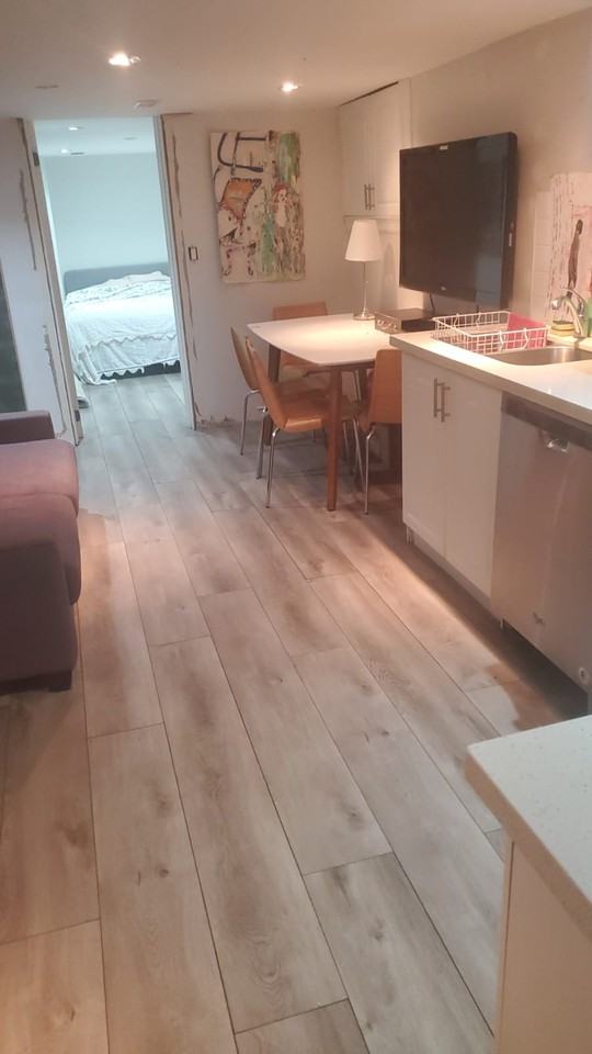 The Queensway & Sunnyside Ave - Photo 2 of 14