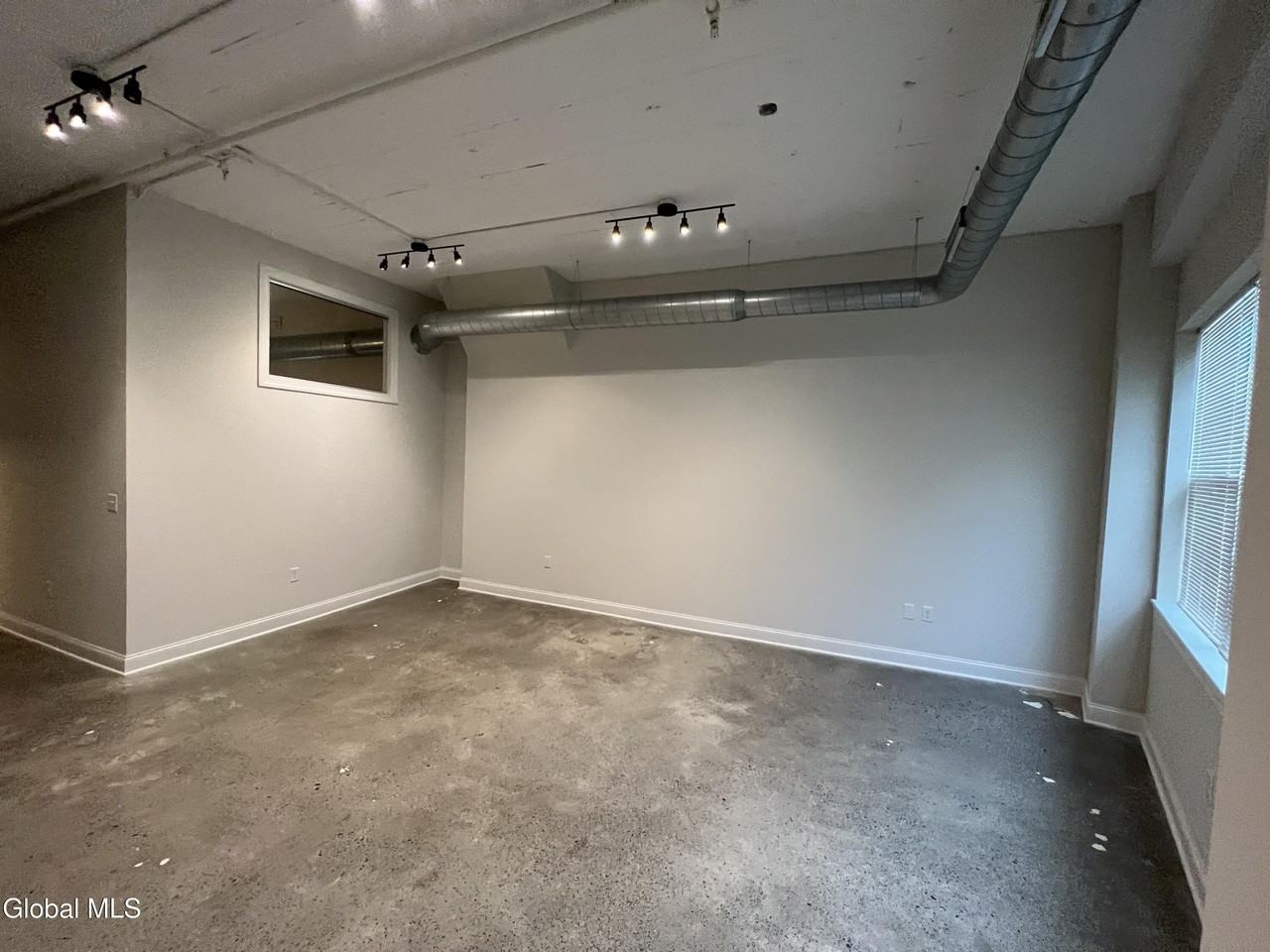 733 Broadway Apt 209 #209 - Photo 6 of 22