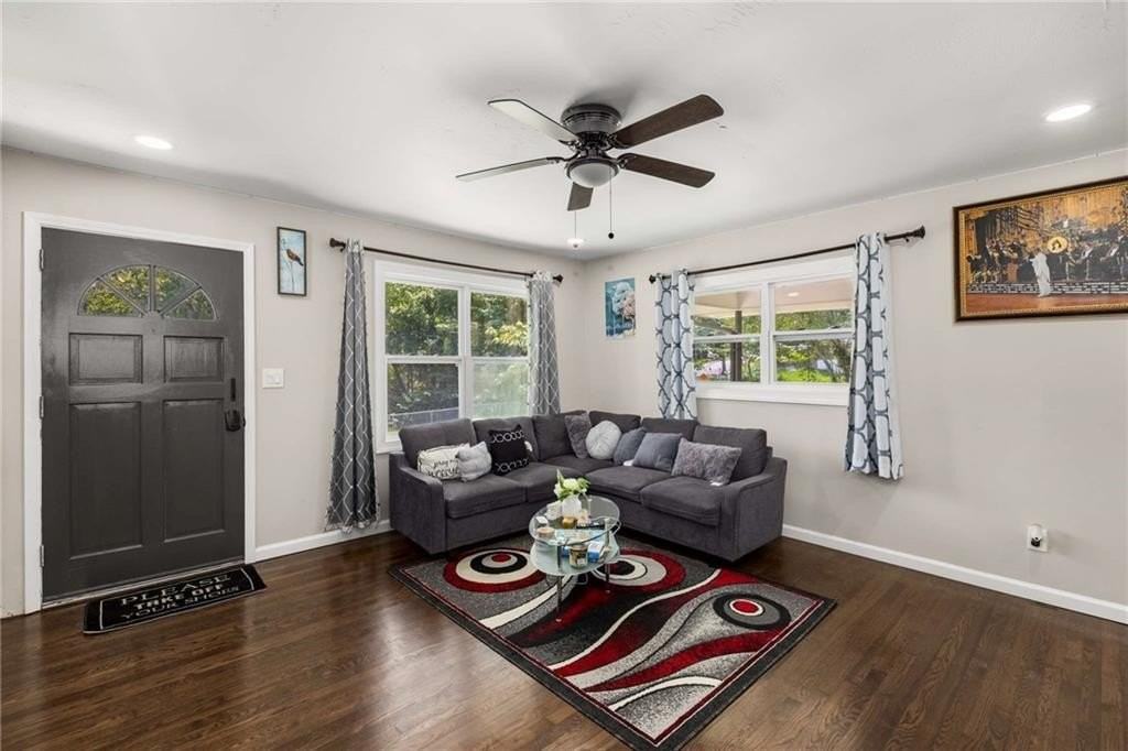 4317 Brookside Dr - Photo 5 of 25