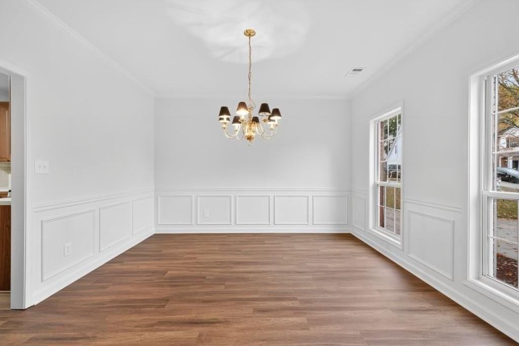 2467 Bittersweet Cir - Photo 5 of 50