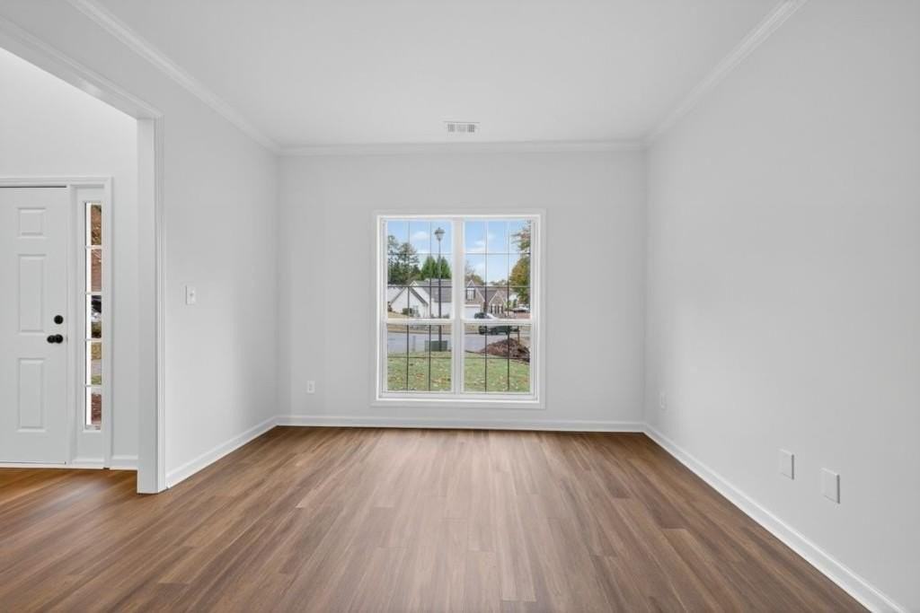 2467 Bittersweet Cir - Photo 7 of 50