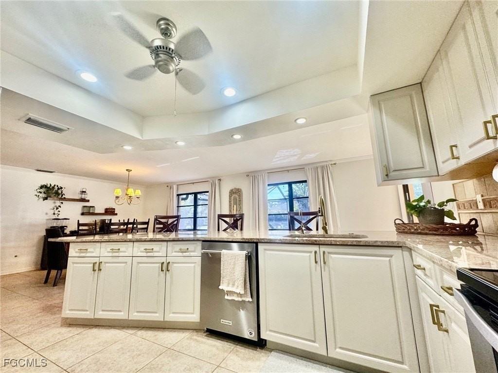 1220 Se 19th Ln - Photo 6 of 31