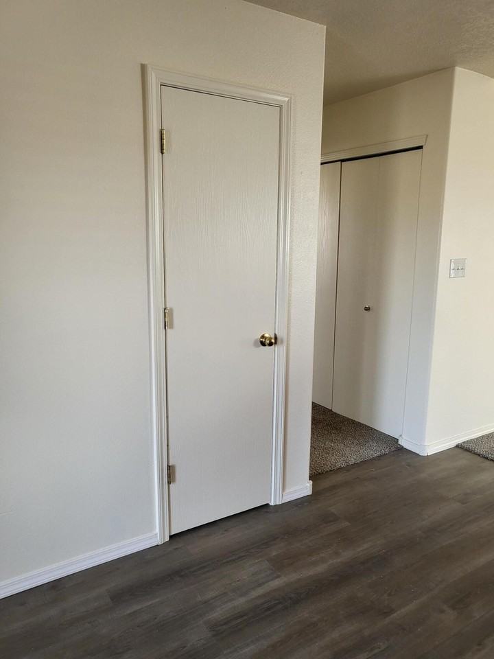 1820 San Pedro Rd Ne - Photo 7 of 23