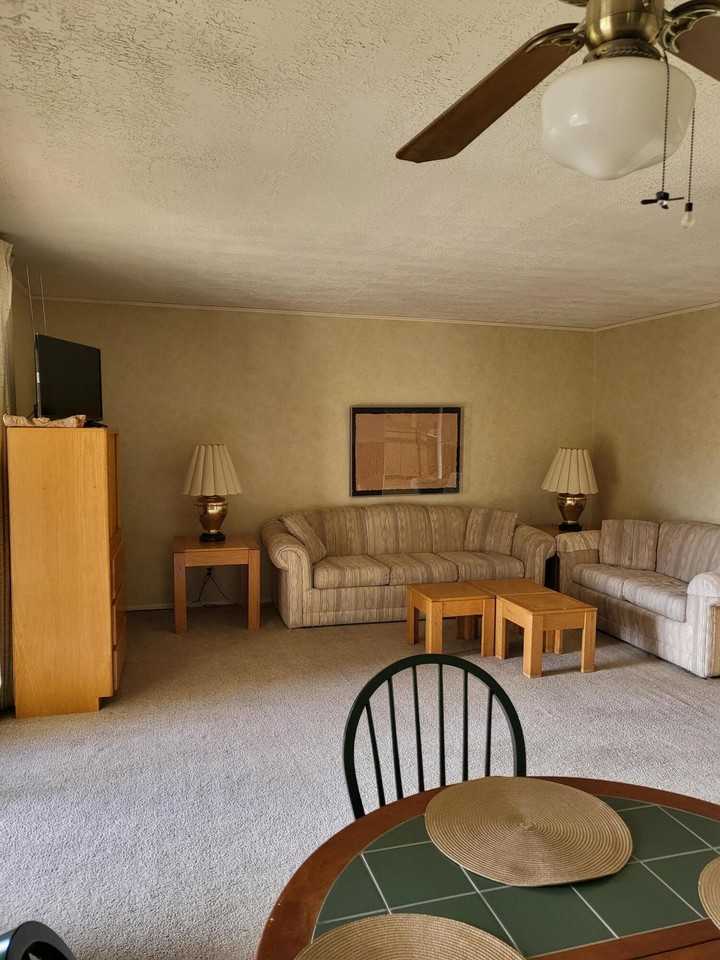 801 Country Club Dr Se Apt 2c #2C - Photo 6 of 16