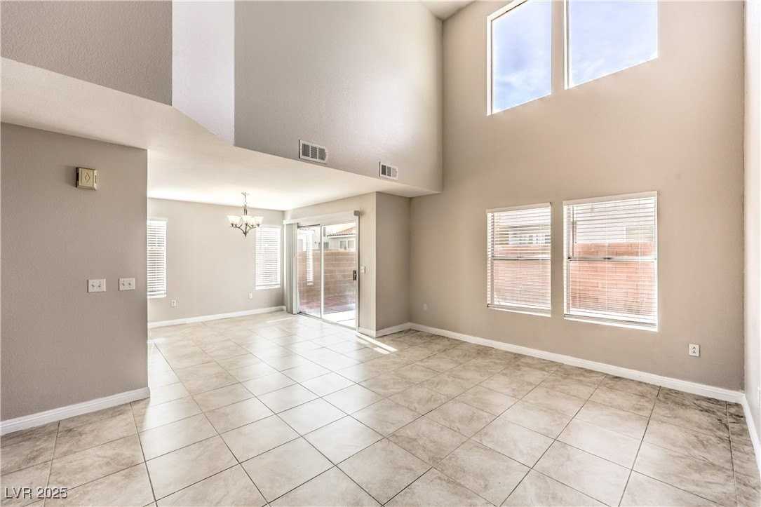 1453 Rothwell Ct #1 - Photo 7 of 37