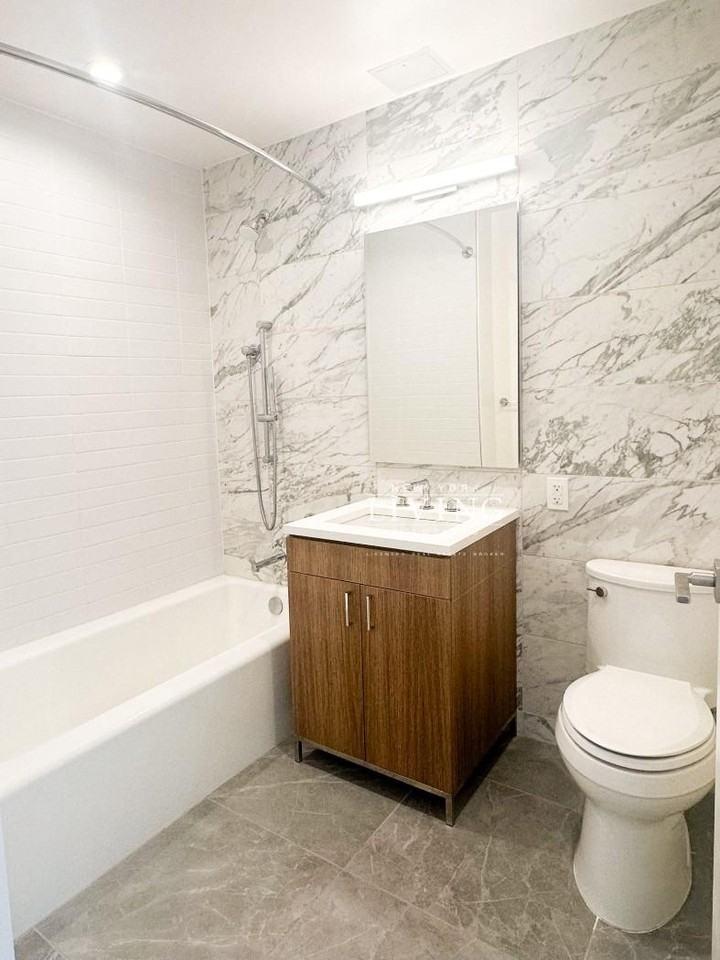 Ocean Dr #3F - Photo 6 of 16