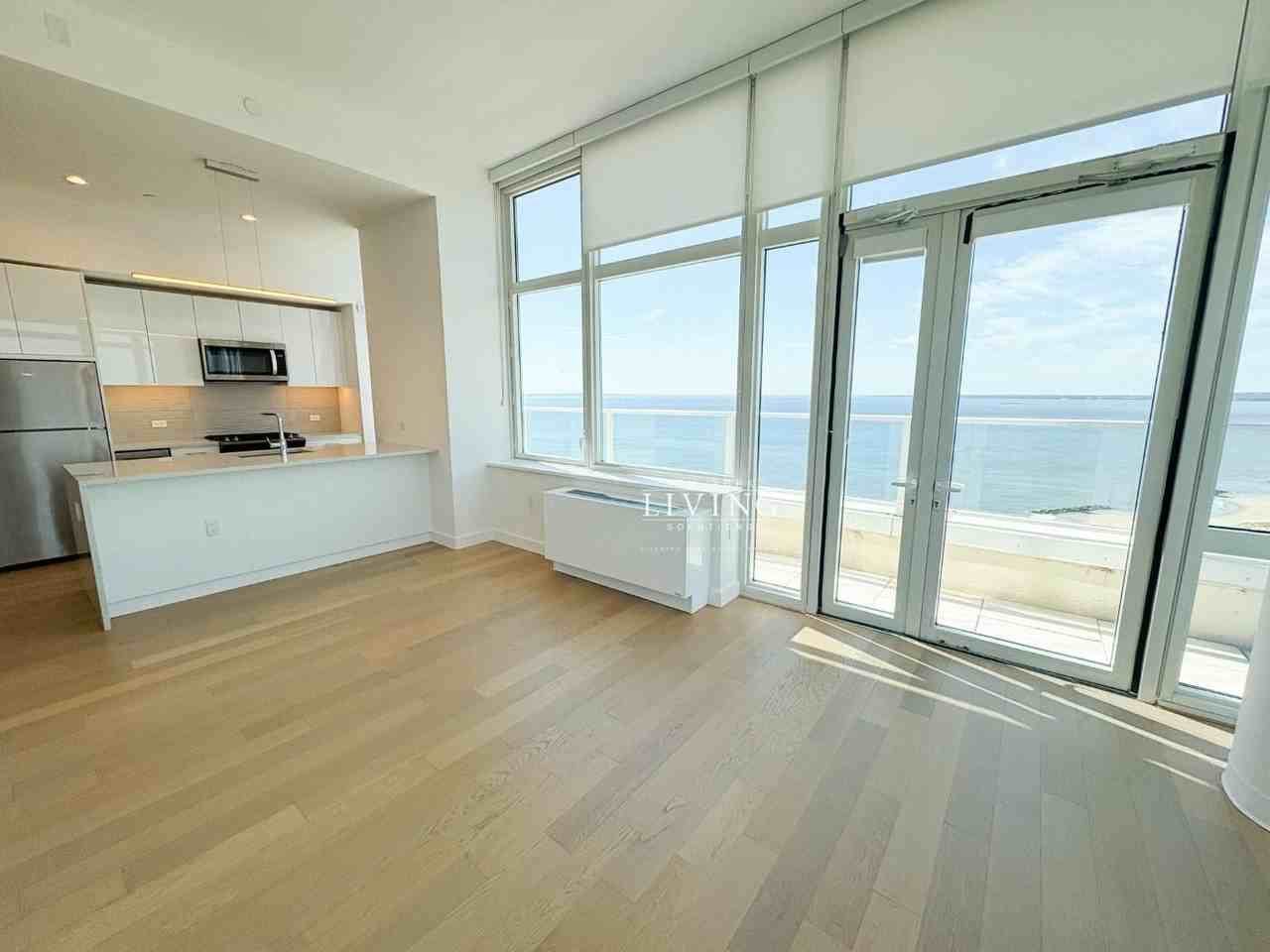 Ocean Dr #6F - Photo 3 of 18