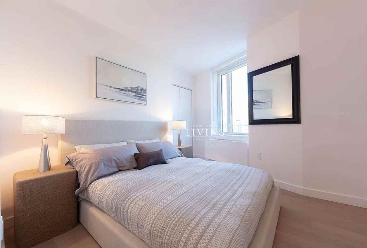 Ocean Dr #6F - Photo 4 of 18