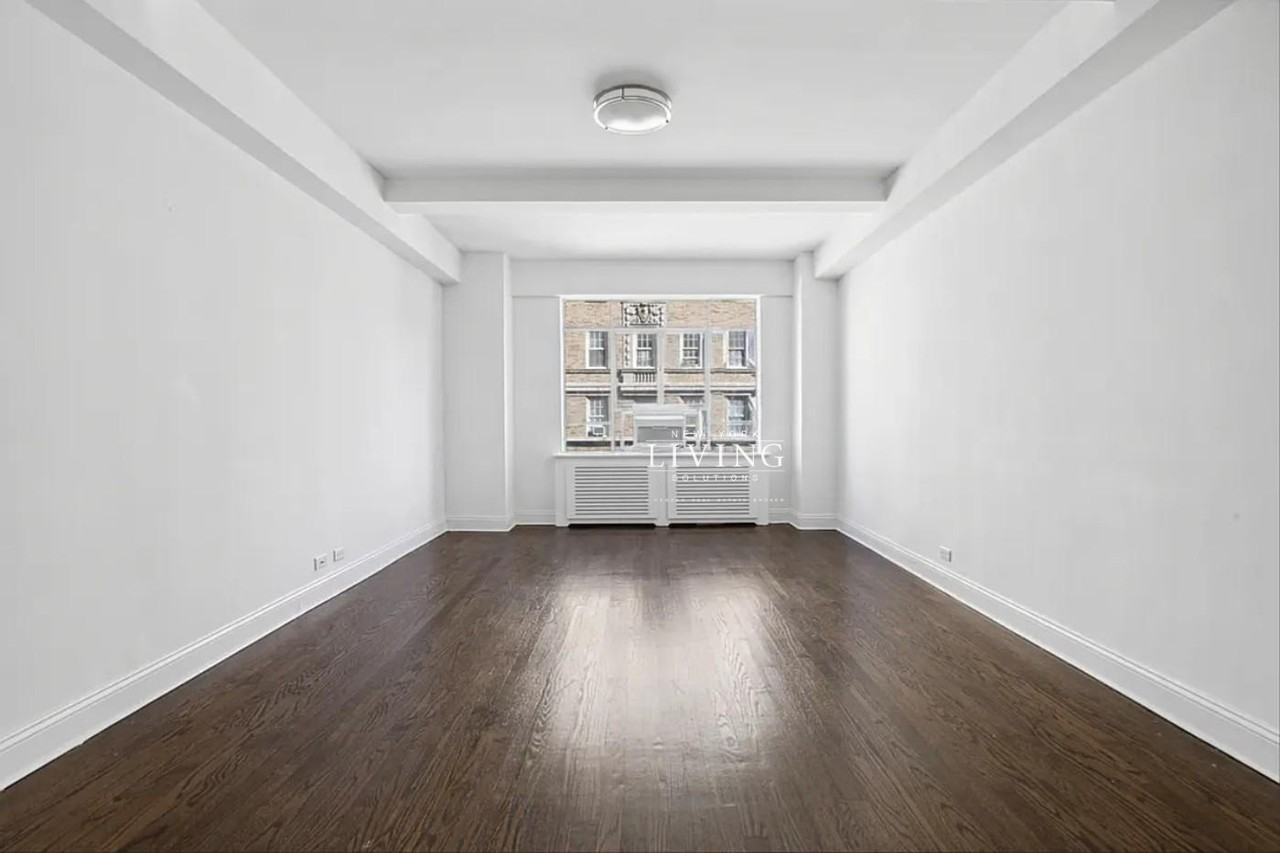 5th Ave #15B - Photo 3 of 8