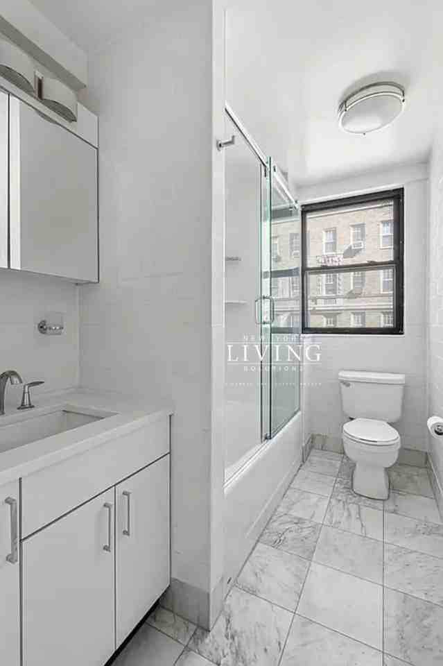 5th Ave #15B - Photo 5 of 8