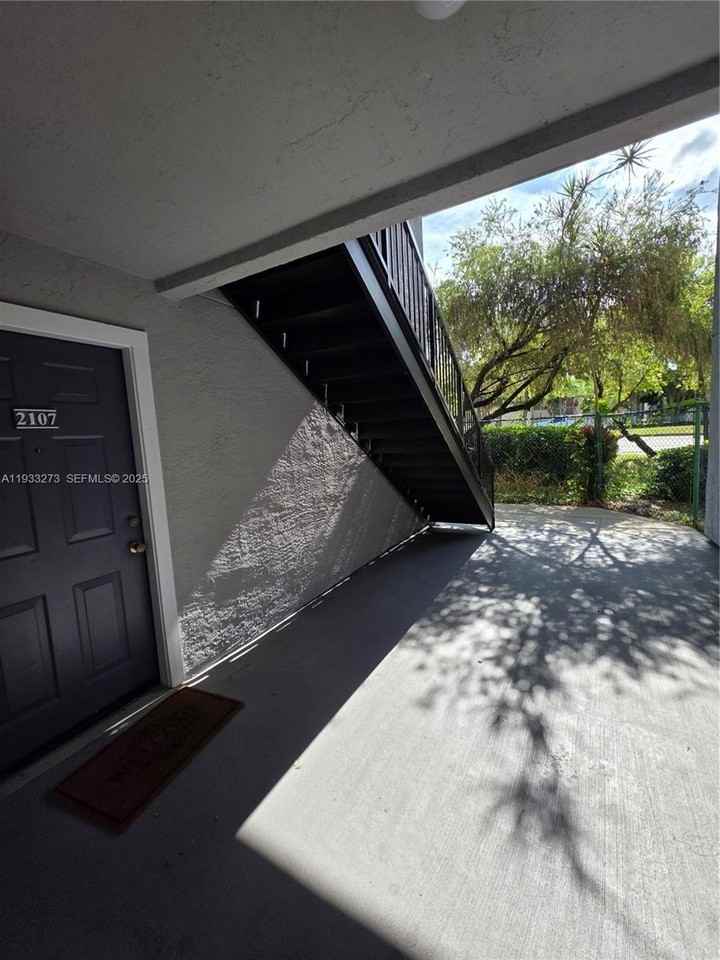 15070 Sw 103rd Ln #2107 - Photo 3 of 13