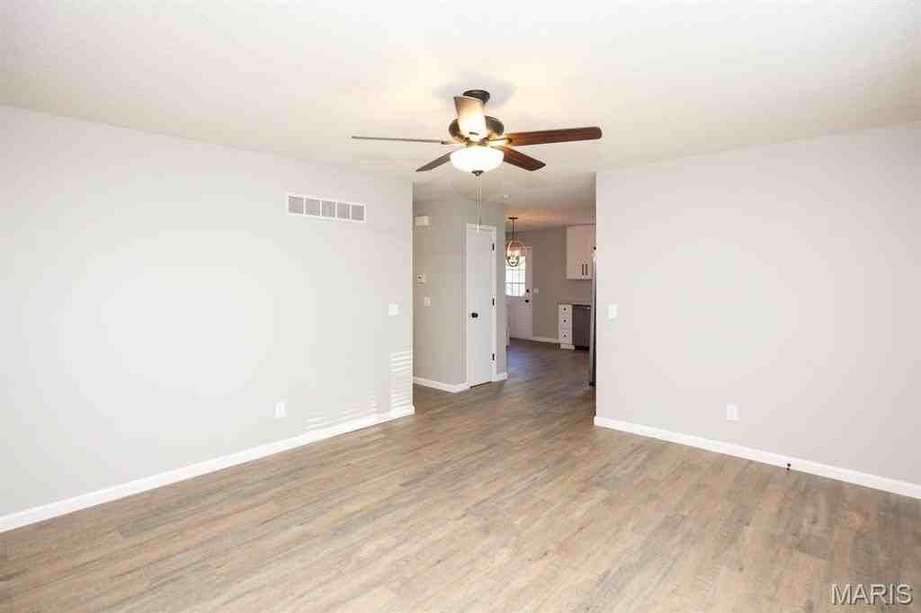 7 Windstream Ct - Photo 3 of 22